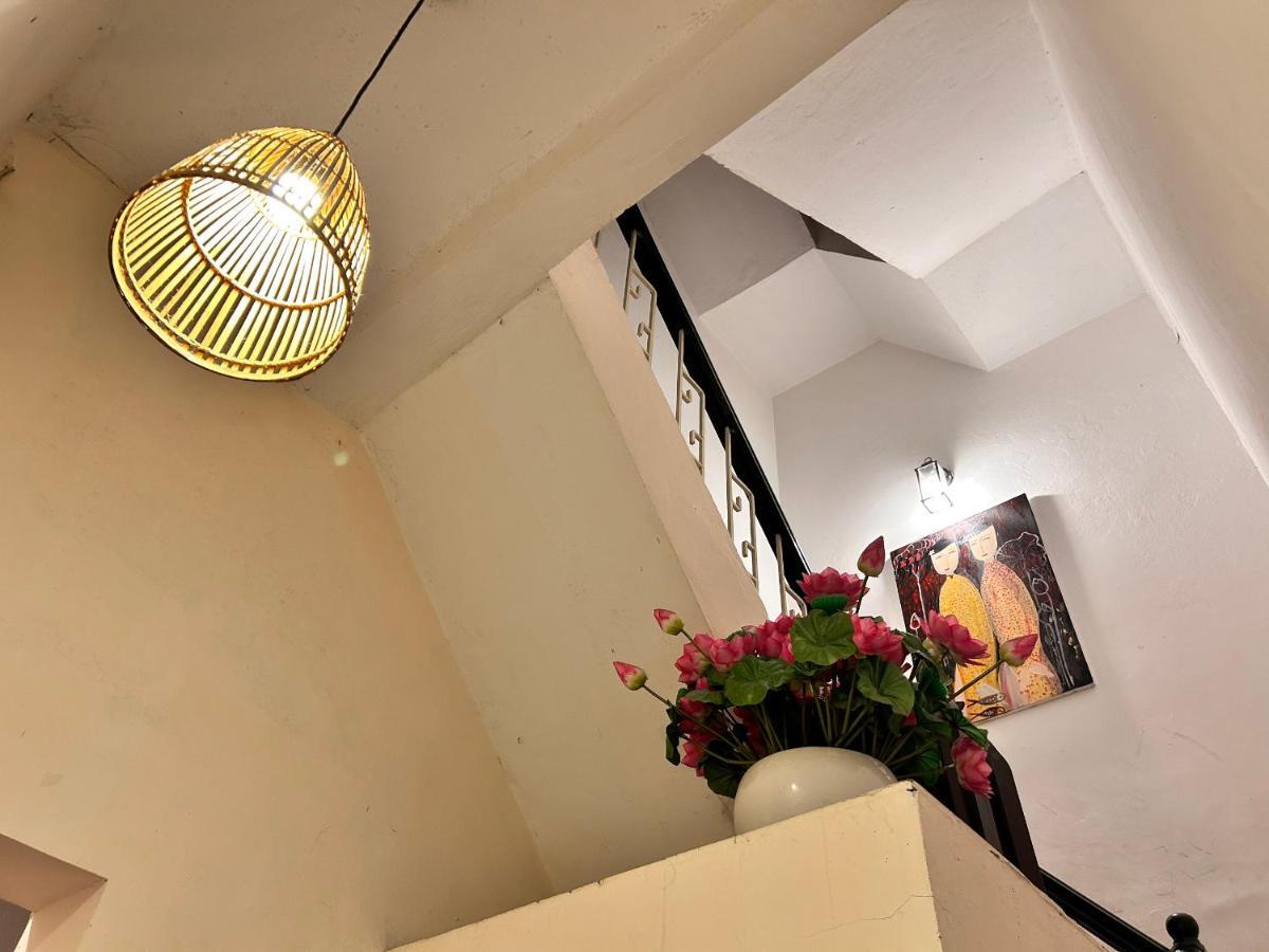 Anchie Home Ly Nam De- Ha Noi Train Street- Ha Noi Old Quarter هانوي المظهر الخارجي الصورة